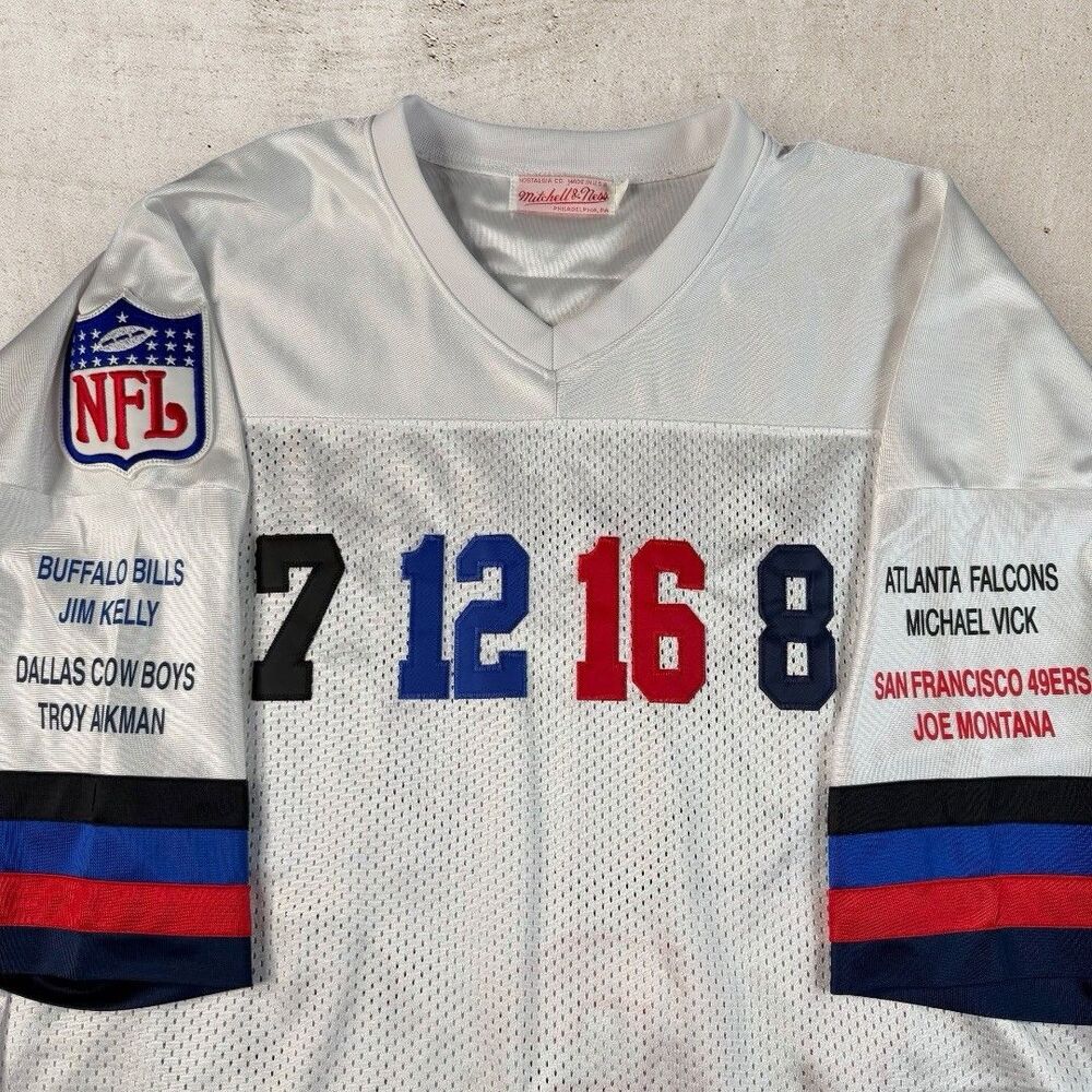 Vtg Mitchell & Ness Quarterbacks Of The Century Jersey 3XL NFL Throwbacks 2004